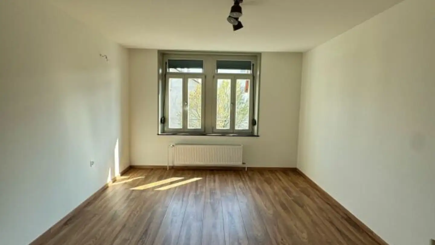 Apartment for rent - Bahnhofstrasse 7, 8212 Neuhausen am Rheinfall - Photo 2