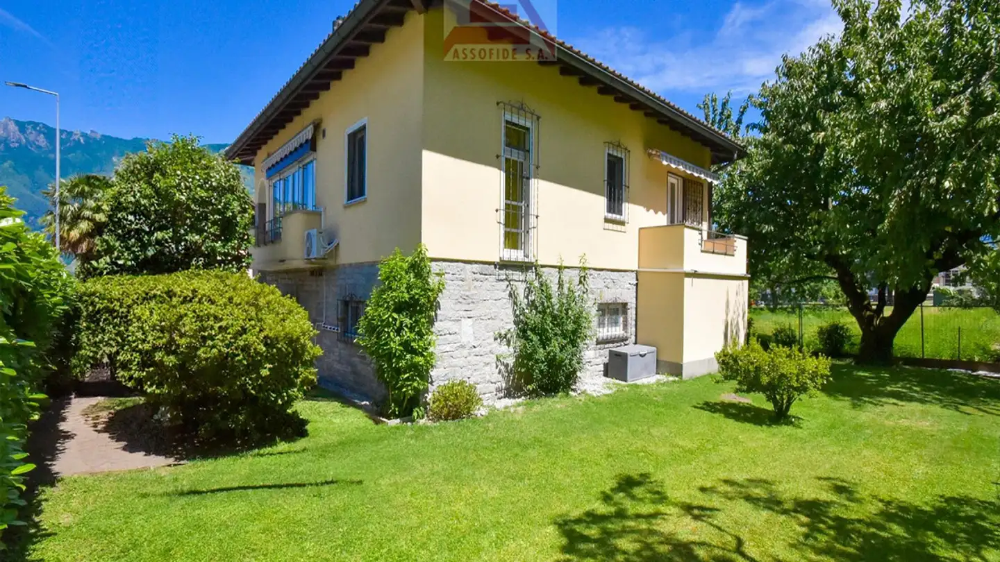 Einfamilienhaus kaufen - 6593 Cadenazzo