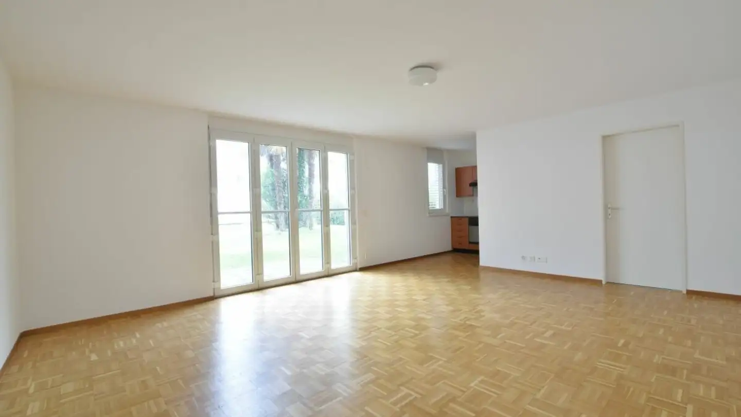 Apartment for rent - 6818 Melano