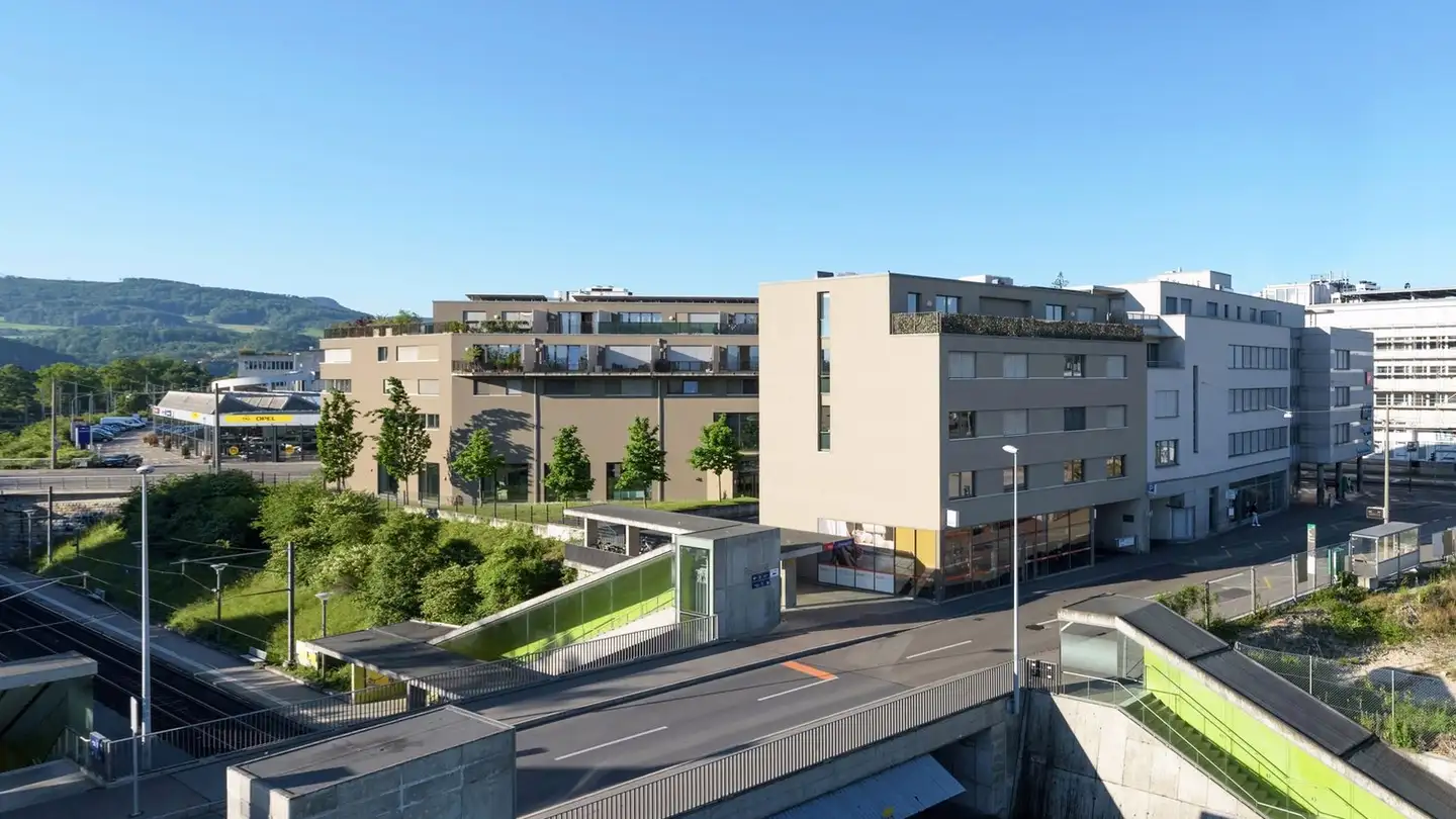 Indoor motorbike parking space for rent - Münchensteinerstrasse 127, 4053 Basel