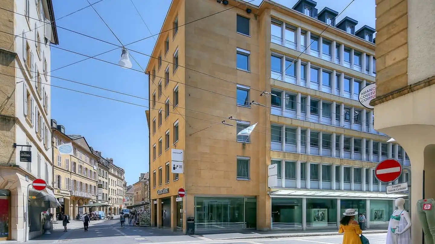 Commercial à louer - Rue Du Seyon 12, 2000 Neuchâtel