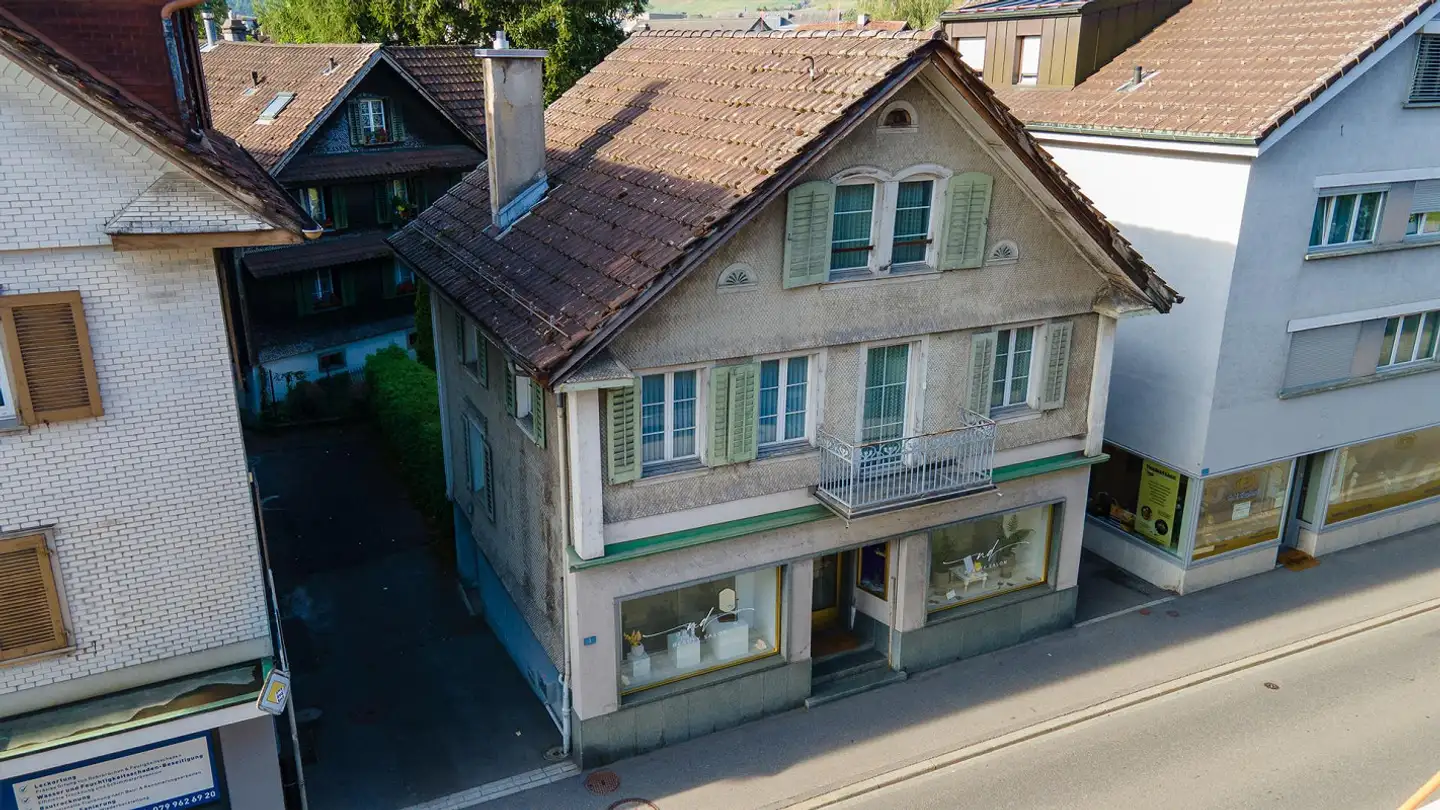 Einfamilienhaus kaufen - Zugerstrasse 3, 6314 Unterägeri