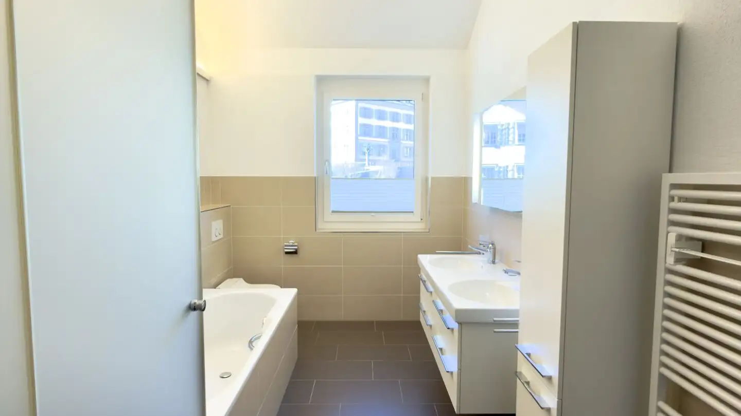 Attique à louer - Zürcherstrasse, 8856 Tuggen - Photo 4