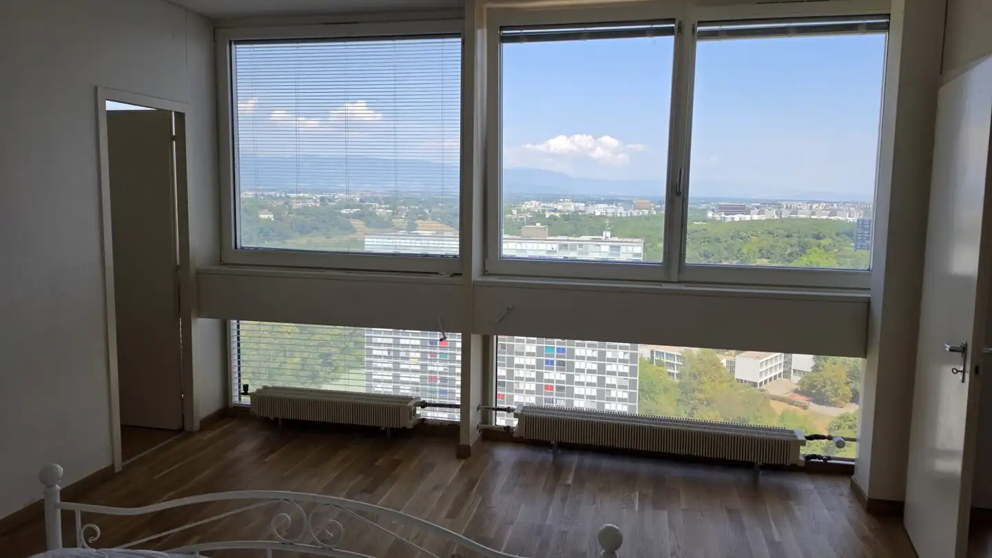 Apartment for rent - 1219 Aïre - Photo 2