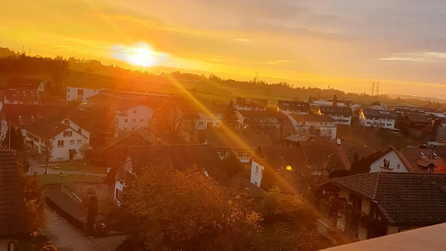 Wohnung mieten - Zimbergstrasse 63, 8335 Hittnau - Foto 2