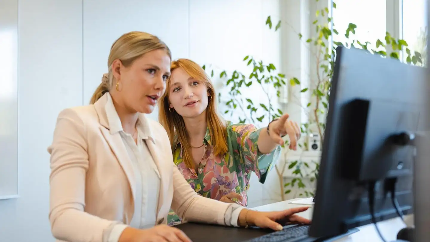 Office space for rent - Piazza Grande 3, 6600 Locarno