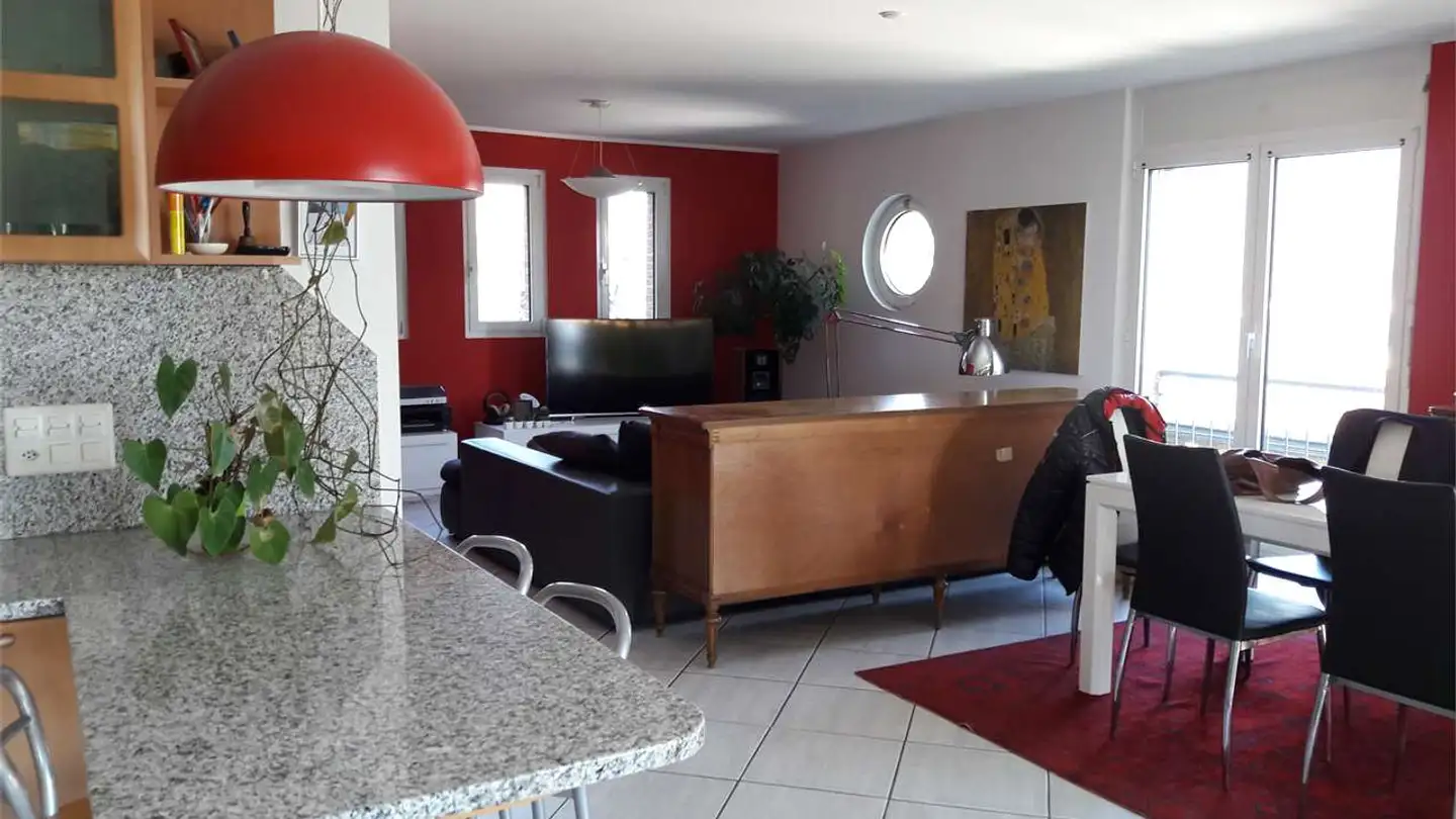 Single house for rent - 6949 Comano - Photo 2