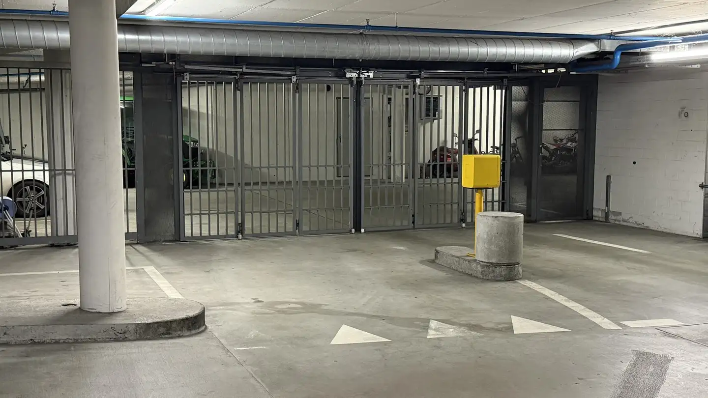 Outdoor parking space for rent - Lindenplatz, 5722 Gränichen - Photo 2