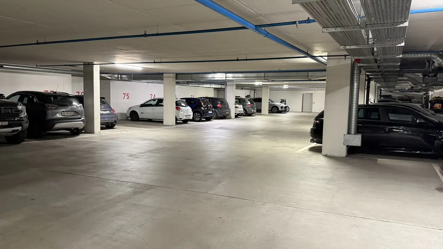Outdoor parking space for rent - Lindenplatz, 5722 Gränichen - Photo 4