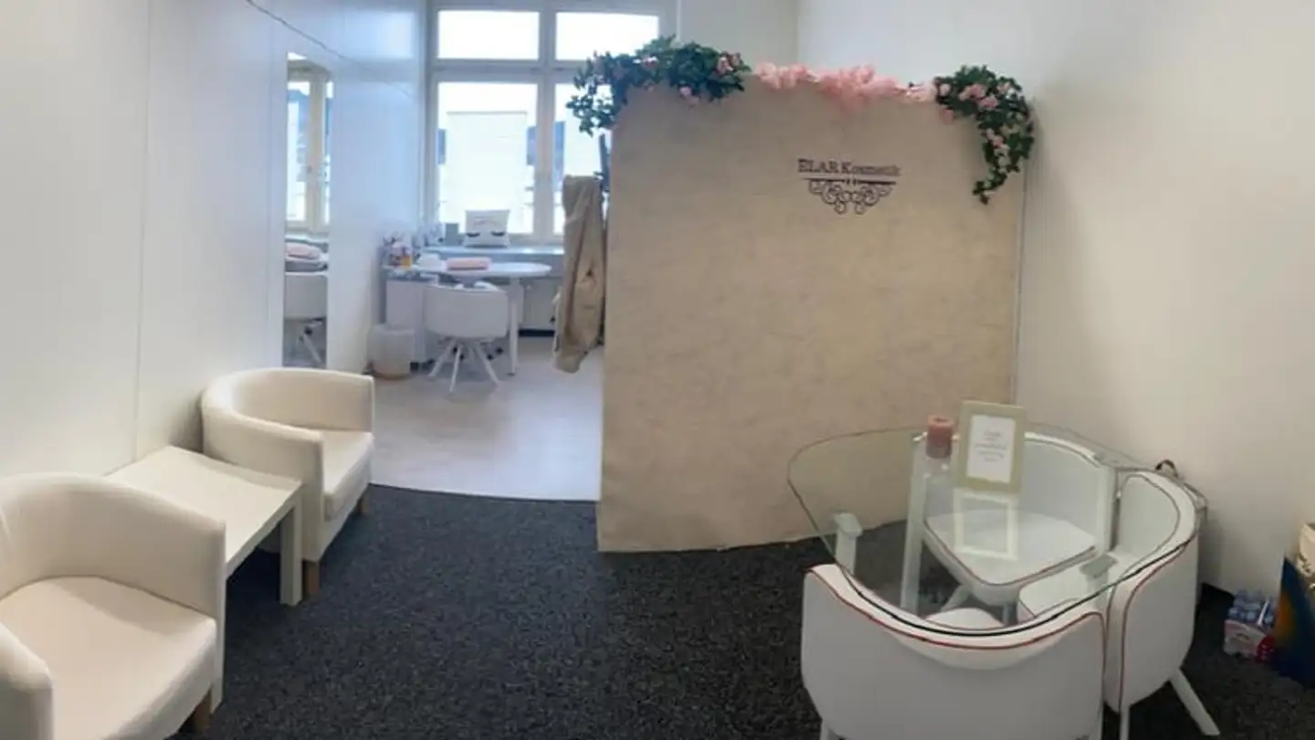 Gewerbe mieten - Zürichstrasse 55, 8340 Hinwil - Foto 3