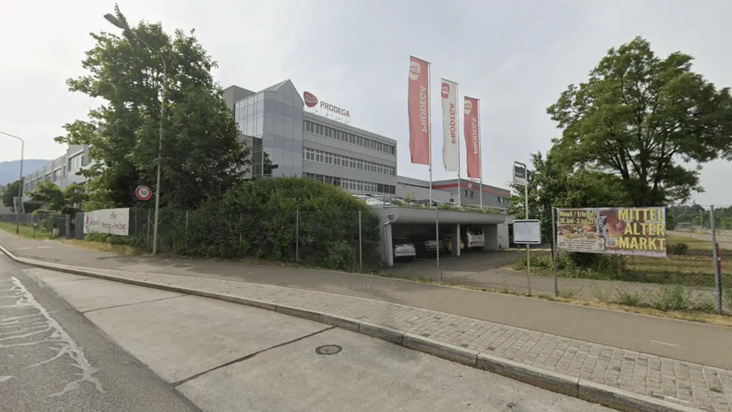 Gewerbe mieten - Zürichstrasse 55, 8340 Hinwil - Foto 4