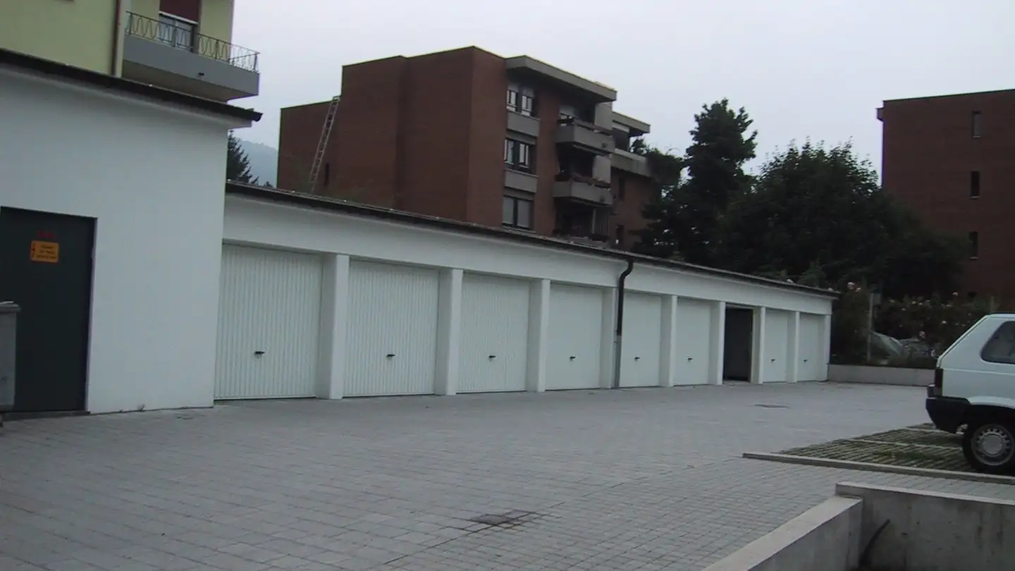 Single garage for rent - Via Alexander Fleming 8, 6500 Bellinzona