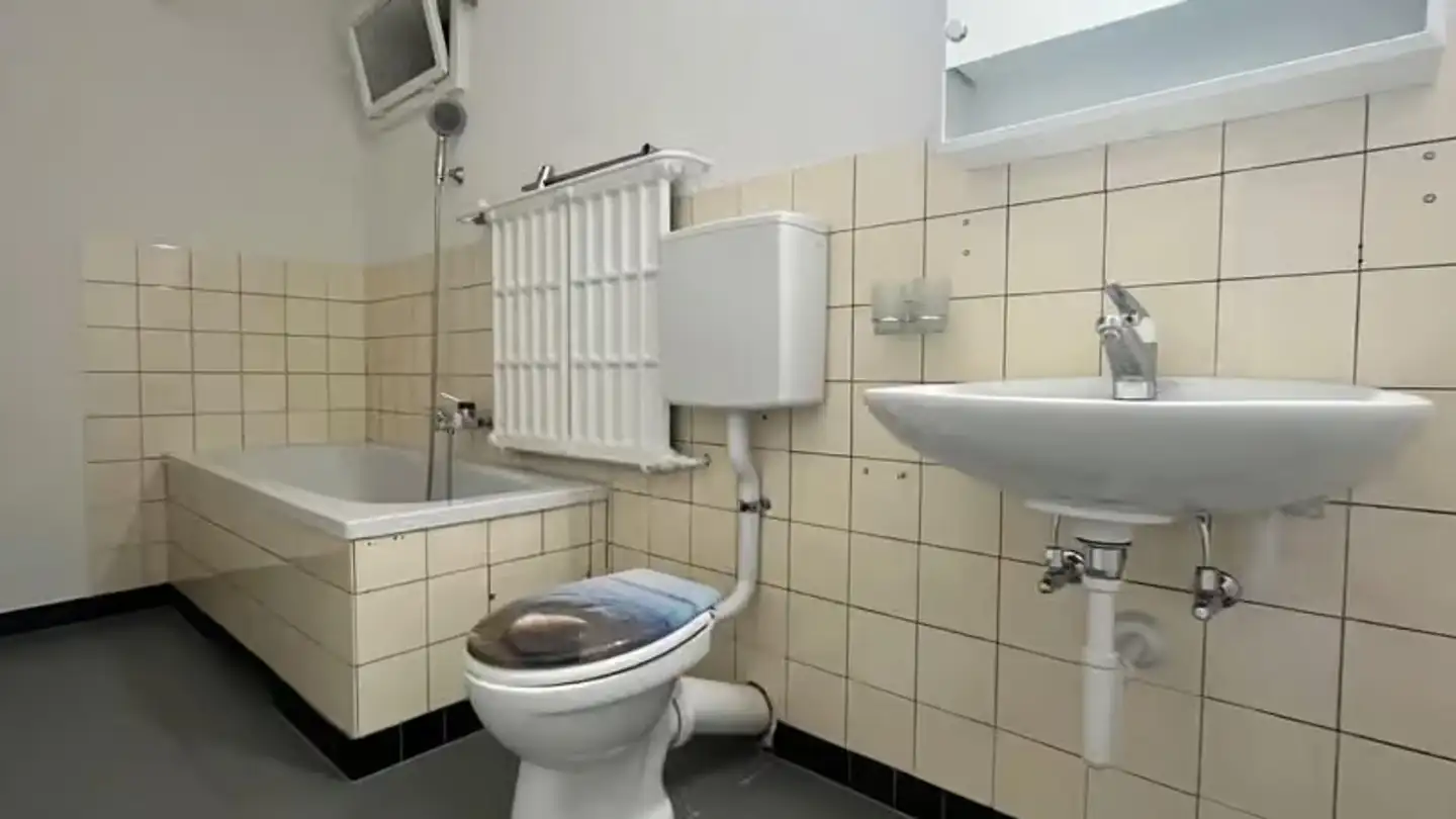 Wohnung mieten - Place De La Gare / Bahnhofplatz, 2502 Biel/Bienne - Foto 4