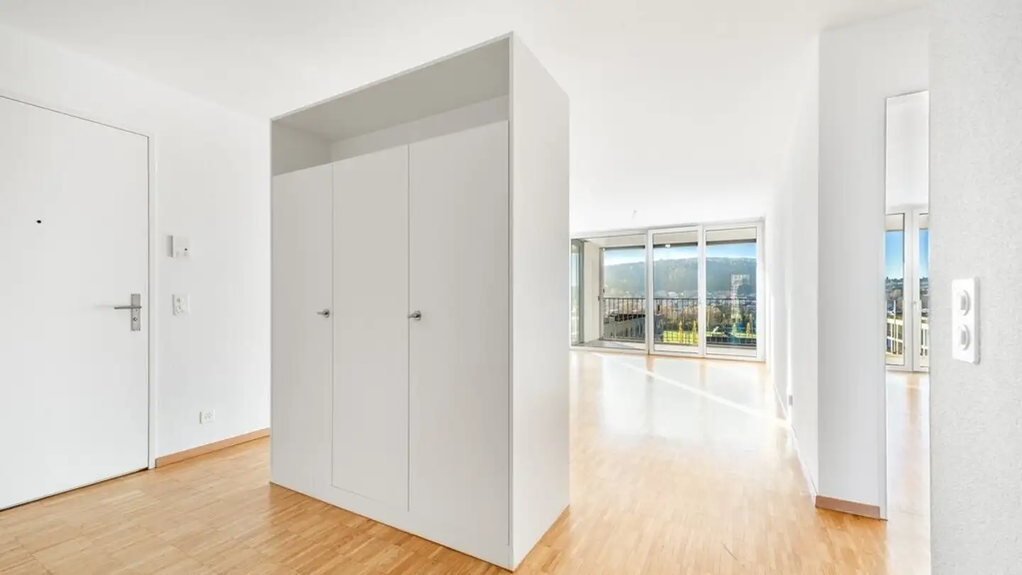 Wohnung mieten - Hagenholzstrasse 76, 8050 Zürich - Foto 2