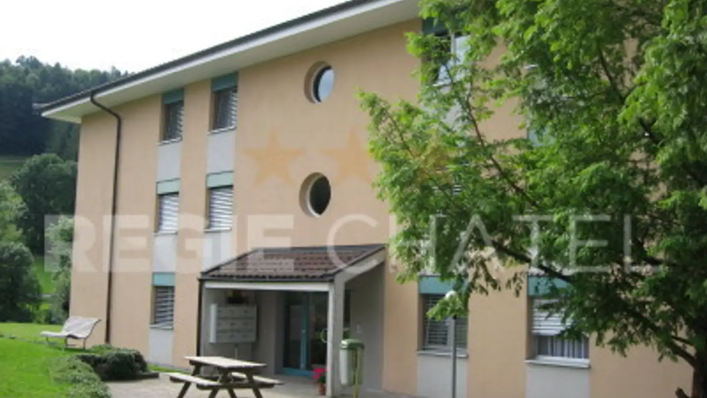 Appartement à louer - Route Du Crage, 1617 Remaufens