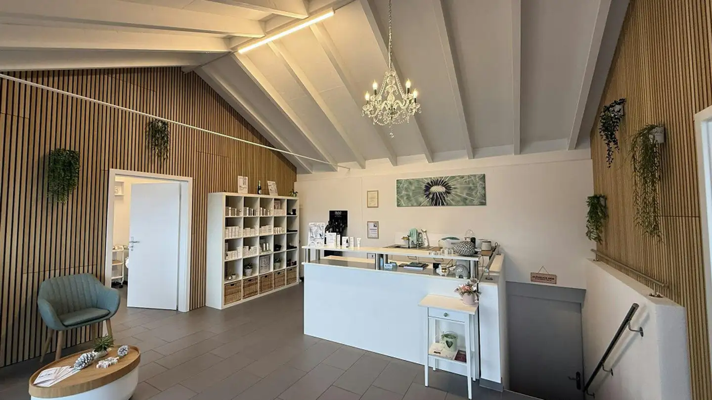 Commercial à louer - Bahnstrasse 8a, 8444 Henggart - Photo 2