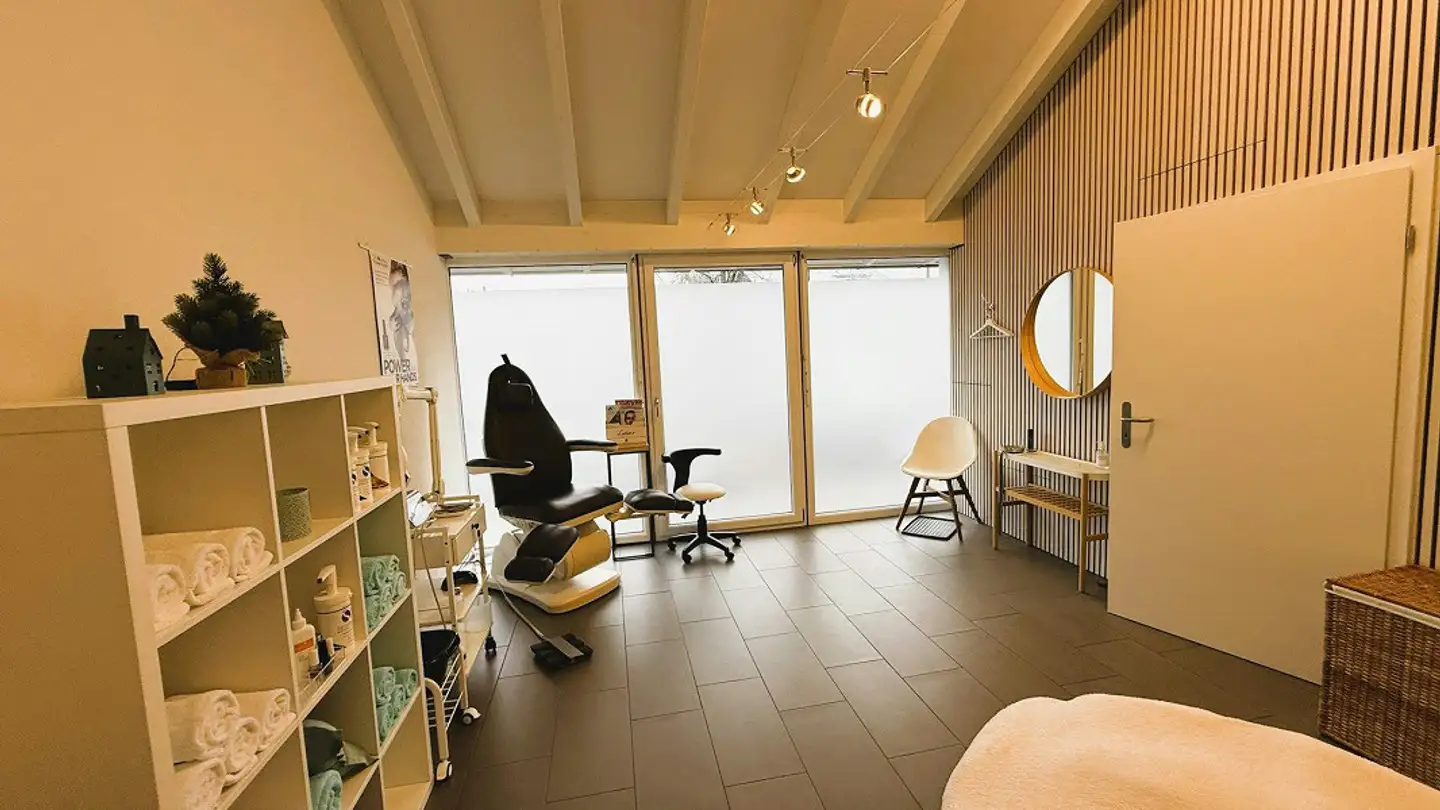 Commercial à louer - Bahnstrasse 8a, 8444 Henggart - Photo 4