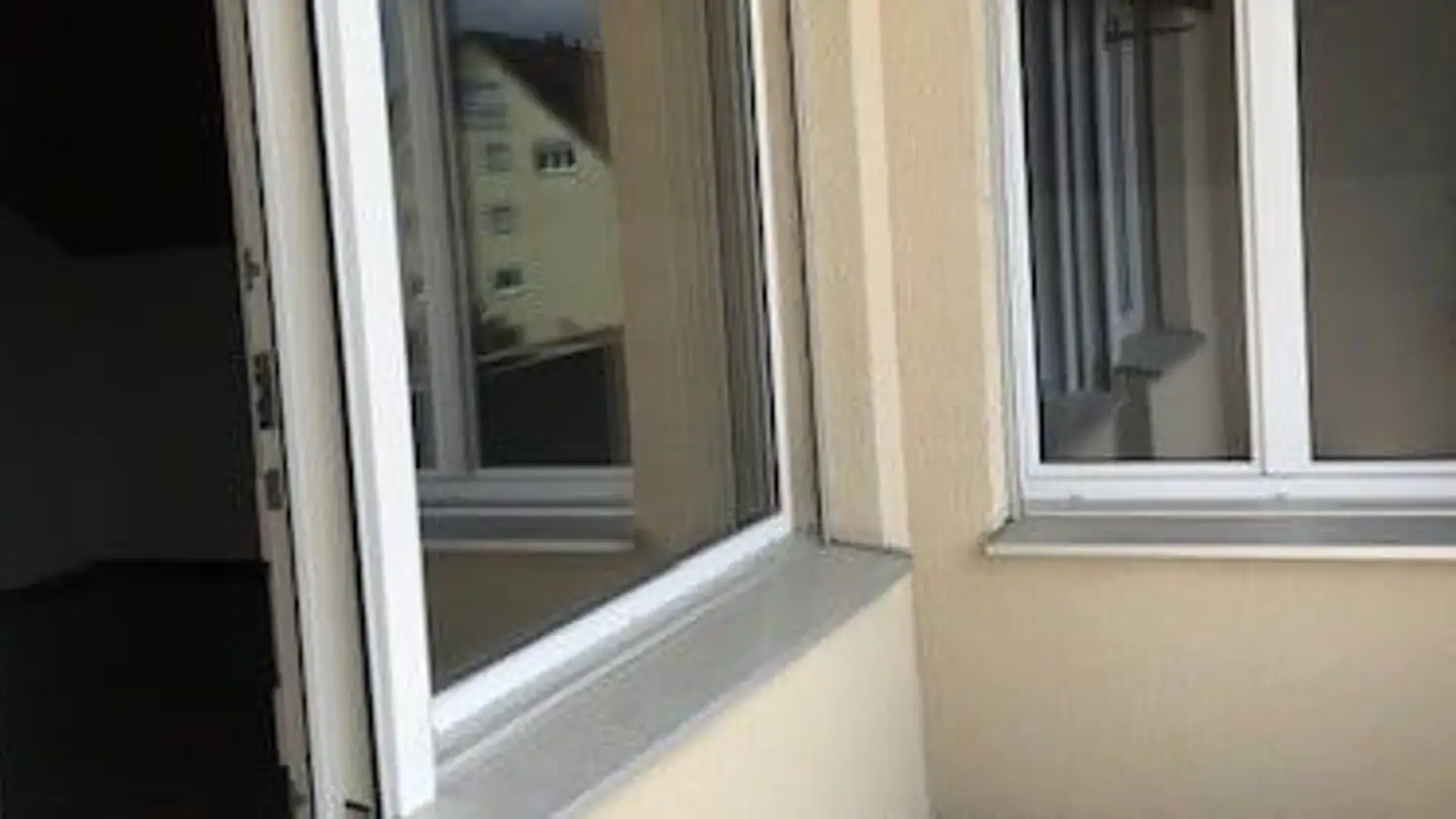 Dachgeschosswohnung mieten - Seewadelstrasse 3, 8444 Henggart