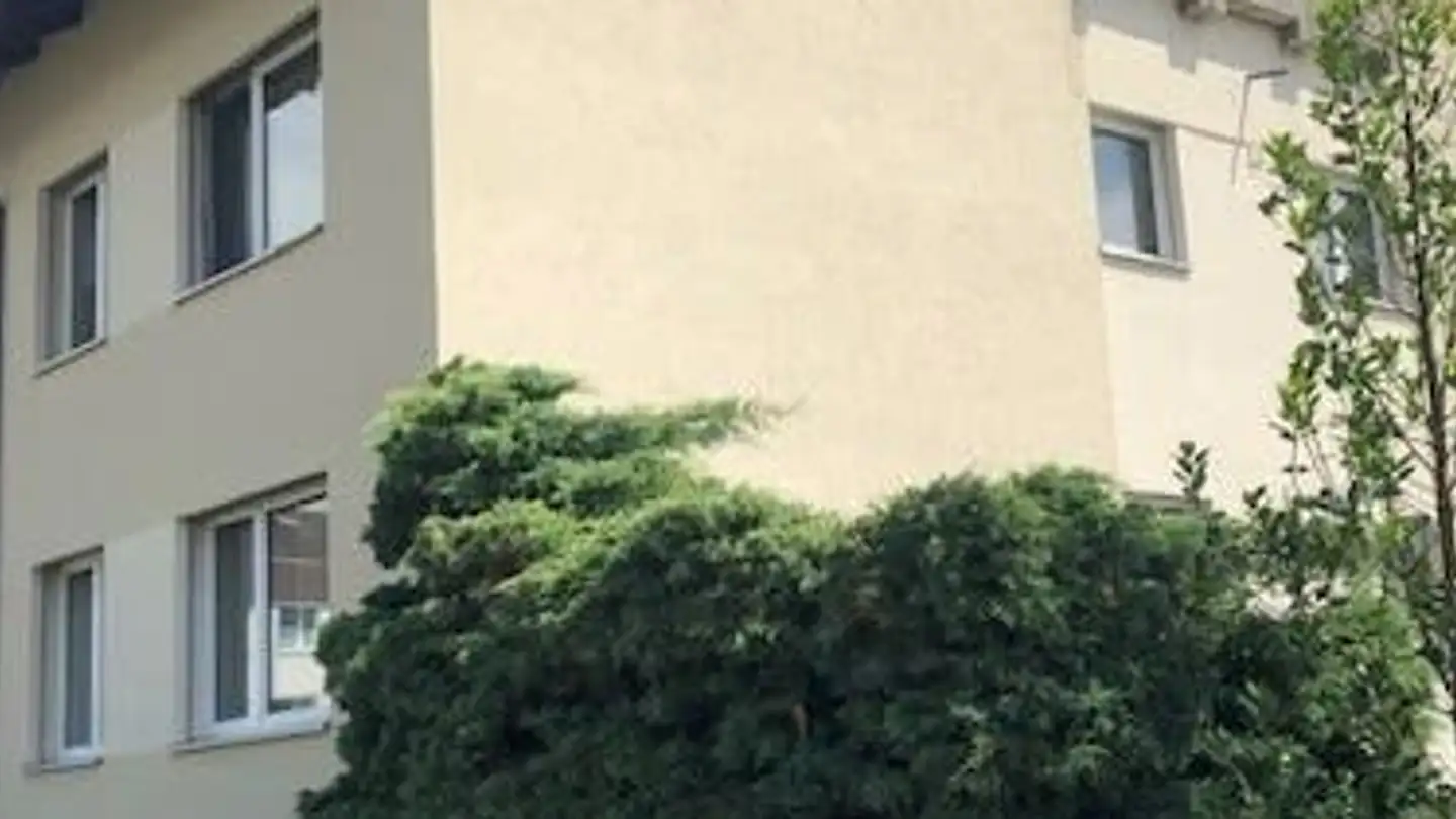 Dachgeschosswohnung mieten - Seewadelstrasse 3, 8444 Henggart - Foto 2