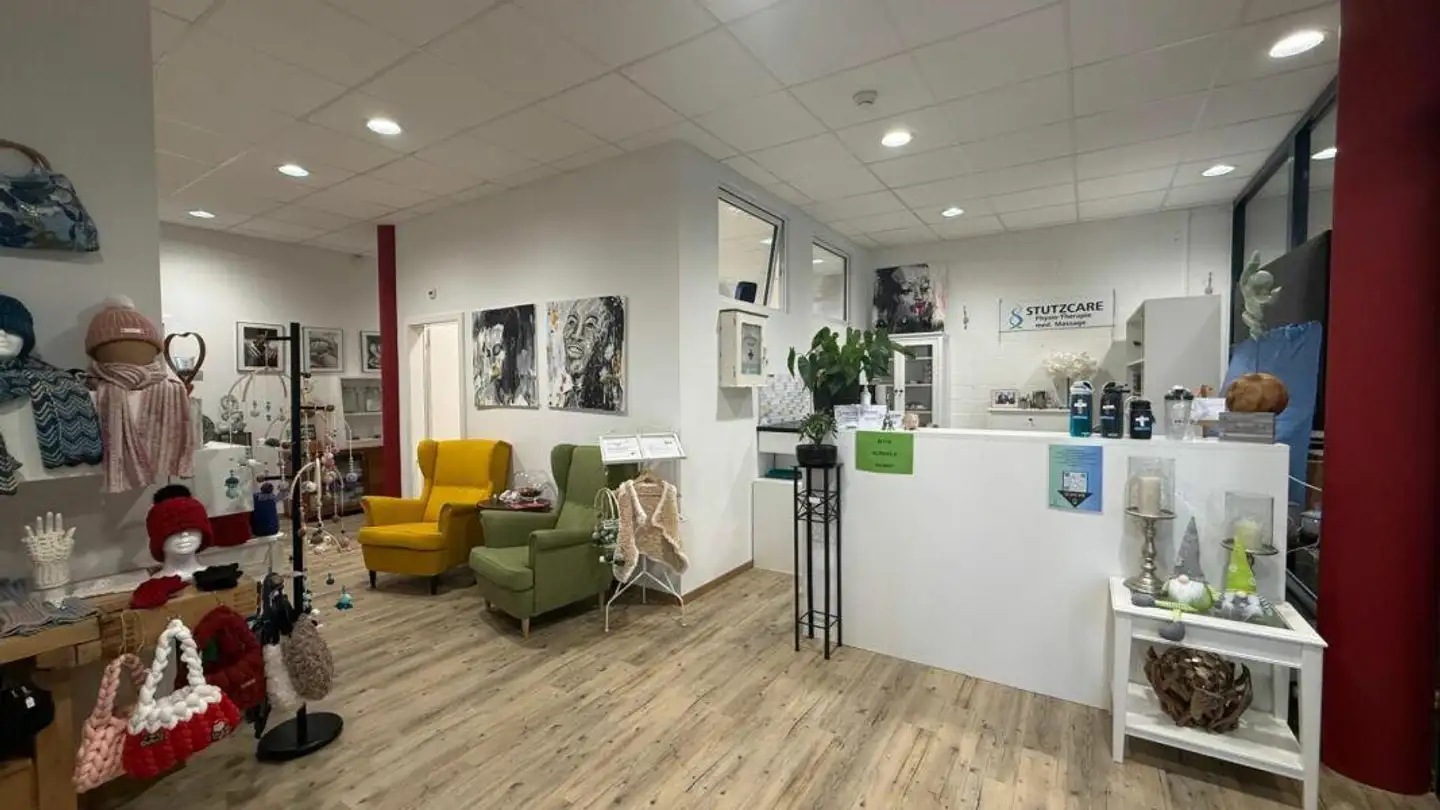 Commerciale in affitto - Bahnhofplatz 19, 6440 Brunnen - Foto 3