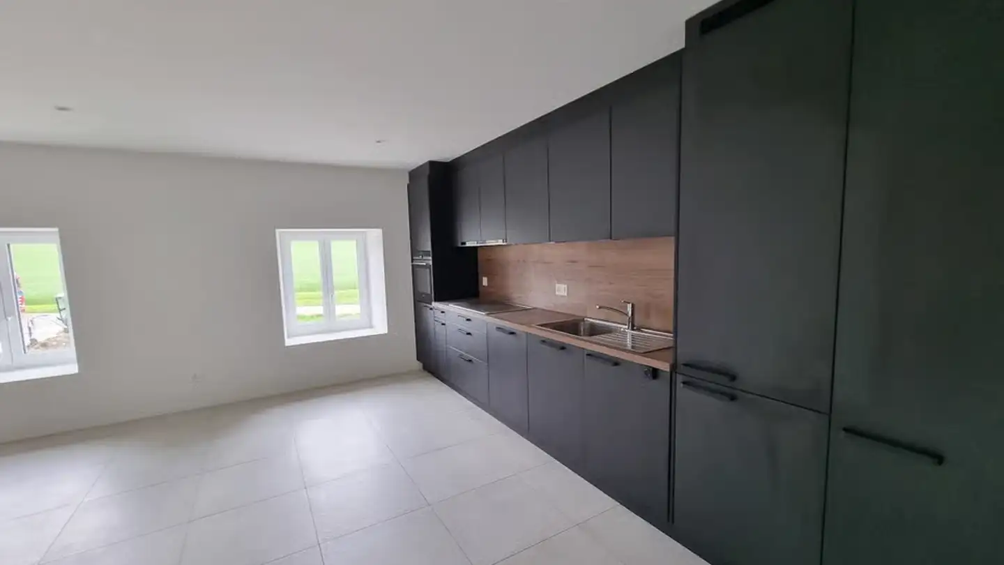 Apartment for rent - Route De Bourgogne 20, 2019 Rochefort - Photo 2