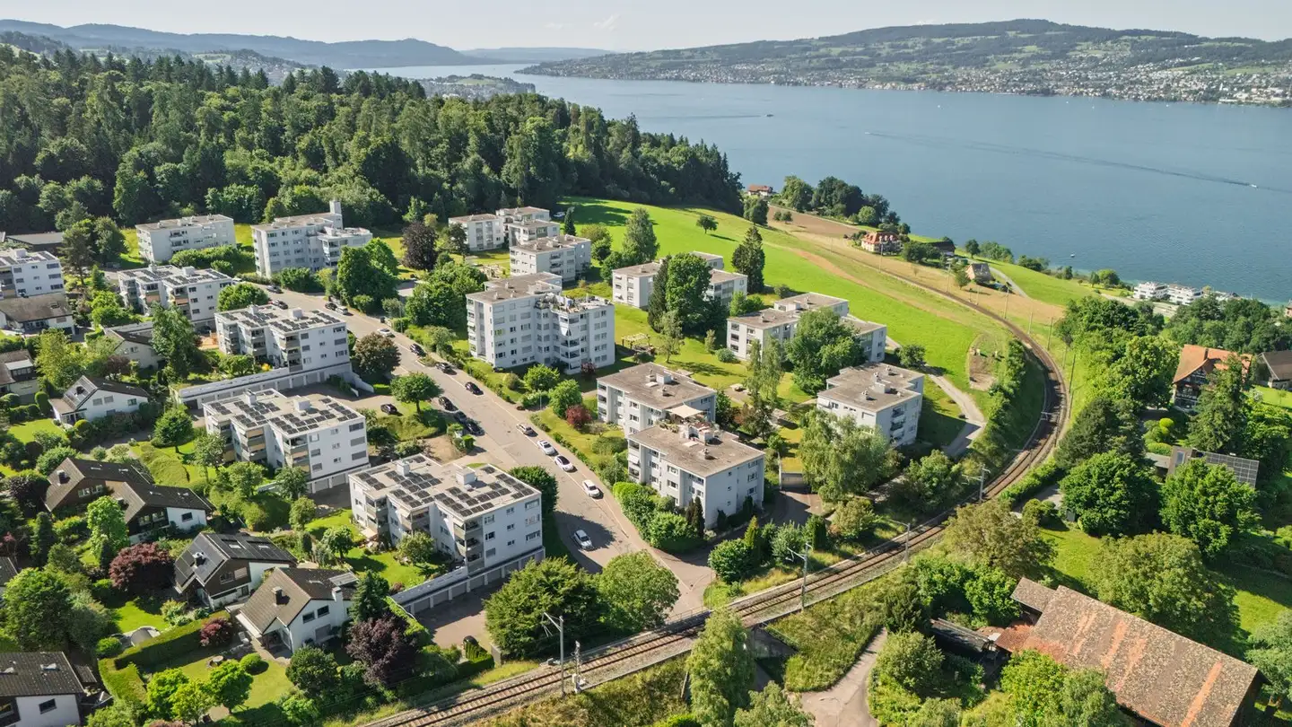 Tiefgaragenstellplatz mieten - Reidholzstrasse 25, 8805 Richterswil