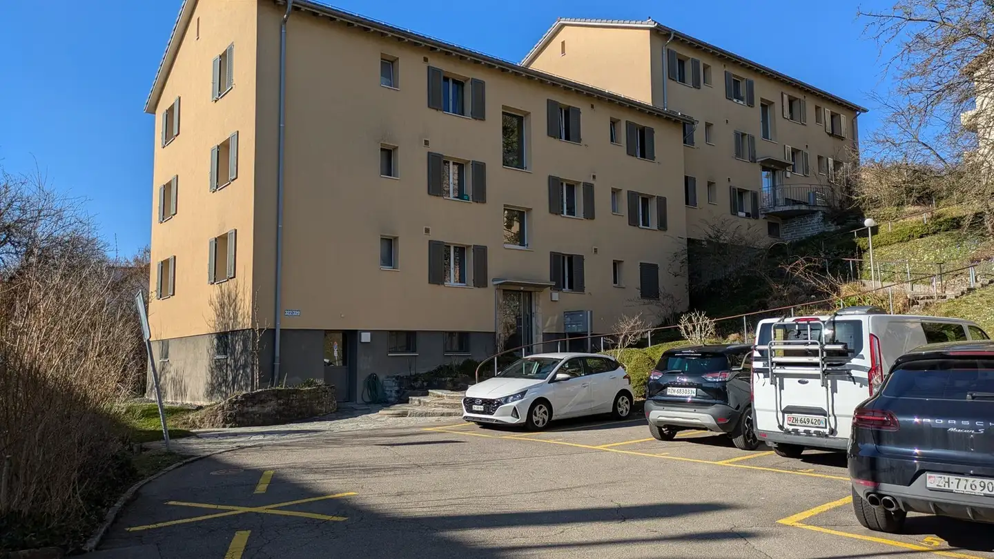 Place de parking extérieure à louer - Limmattalstrasse 318, 8049 Zürich - Photo 2