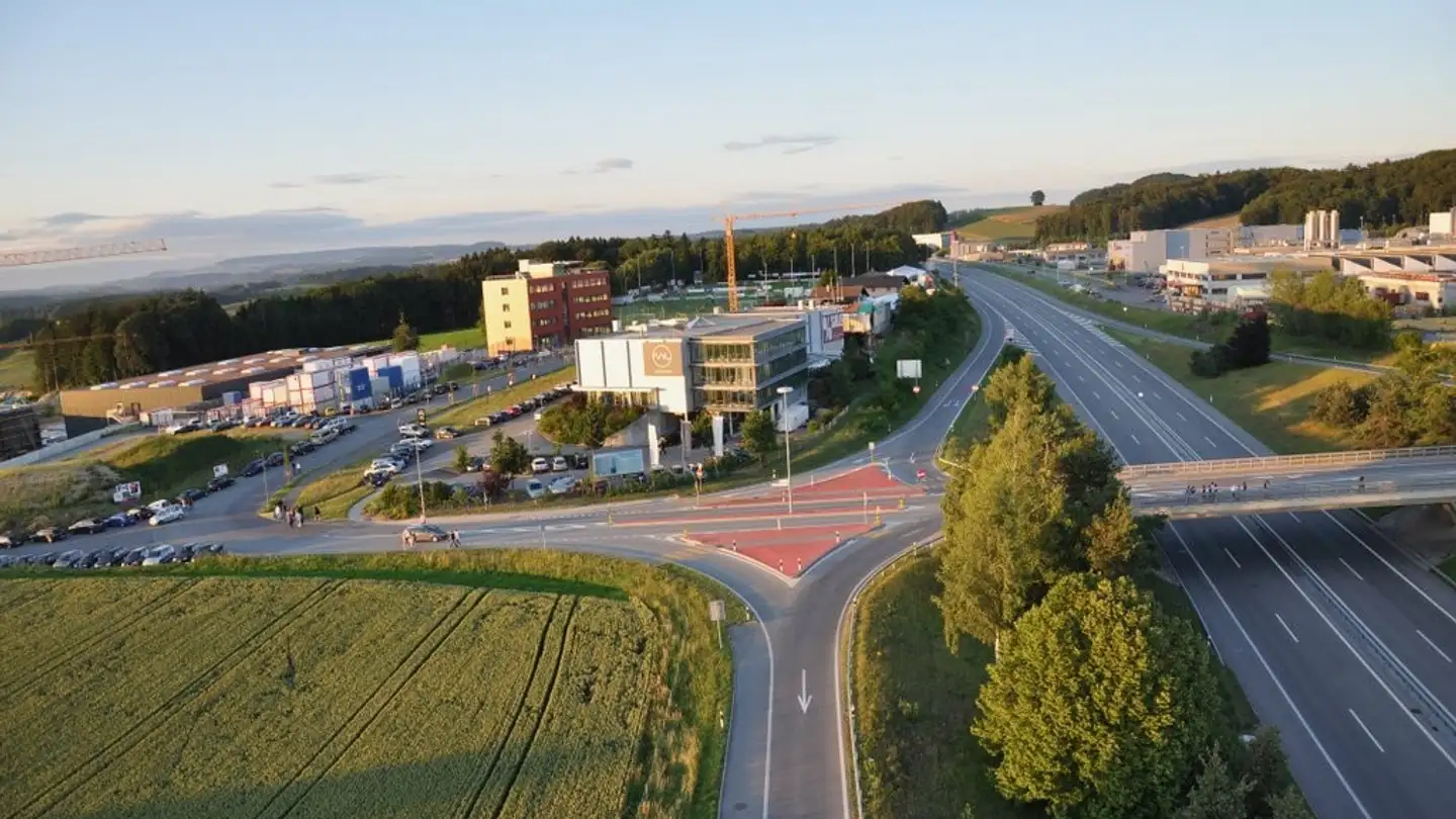 Commerciale in affitto - Birchstrasse 3, 3186 Düdingen - Photo 2