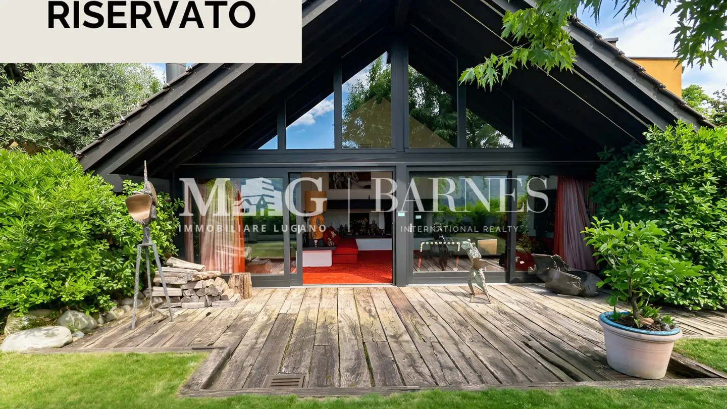 Villa for sale - 6949 Comano