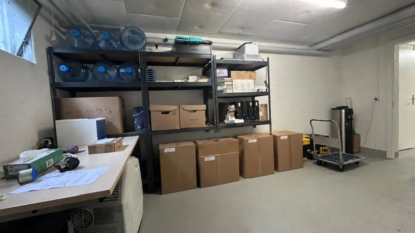 Espace de stockage à louer - Stückstrasse 20, 5212 Hausen AG - Photo 2