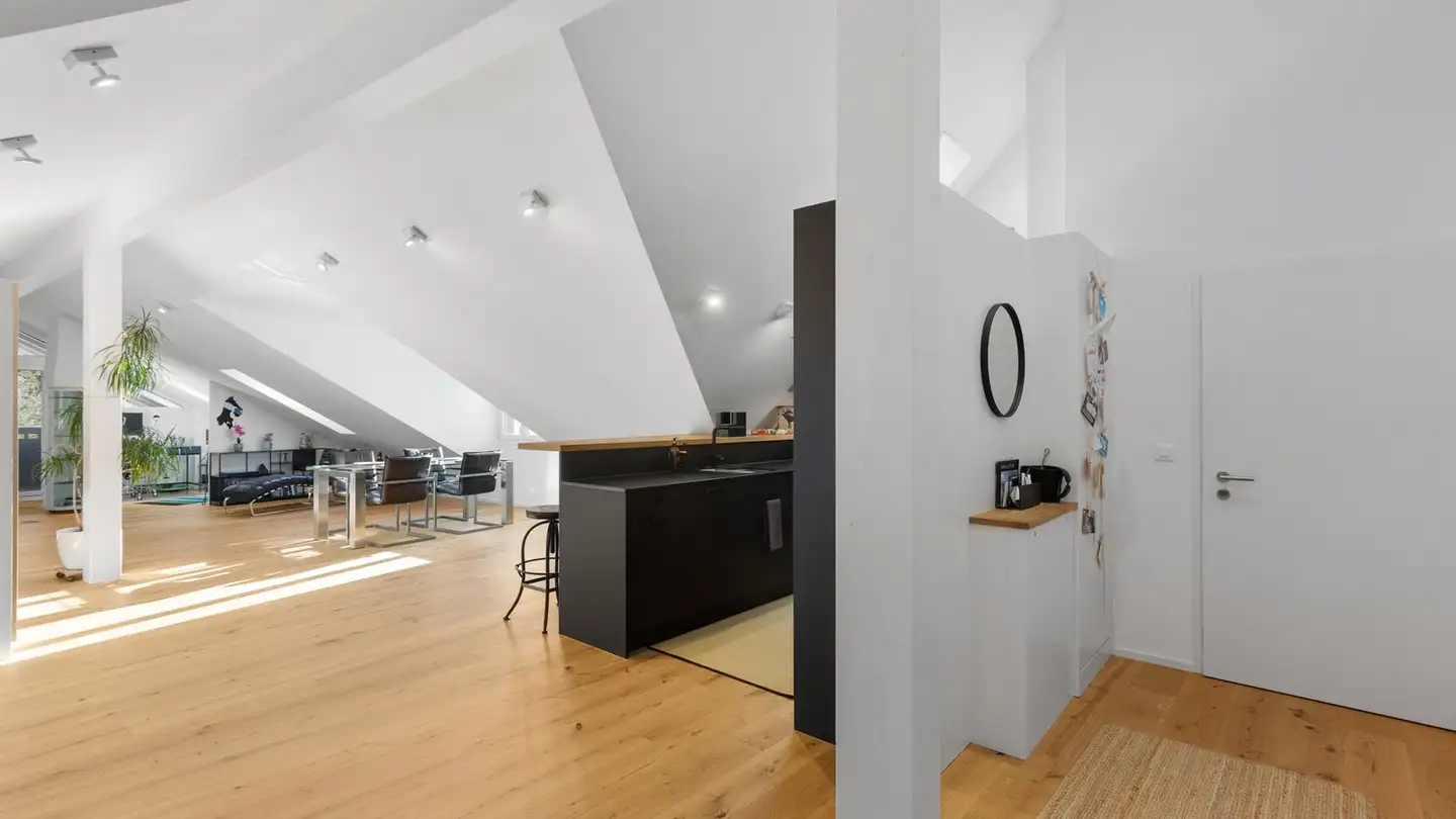 Dachgeschosswohnung kaufen - 8447 Dachsen