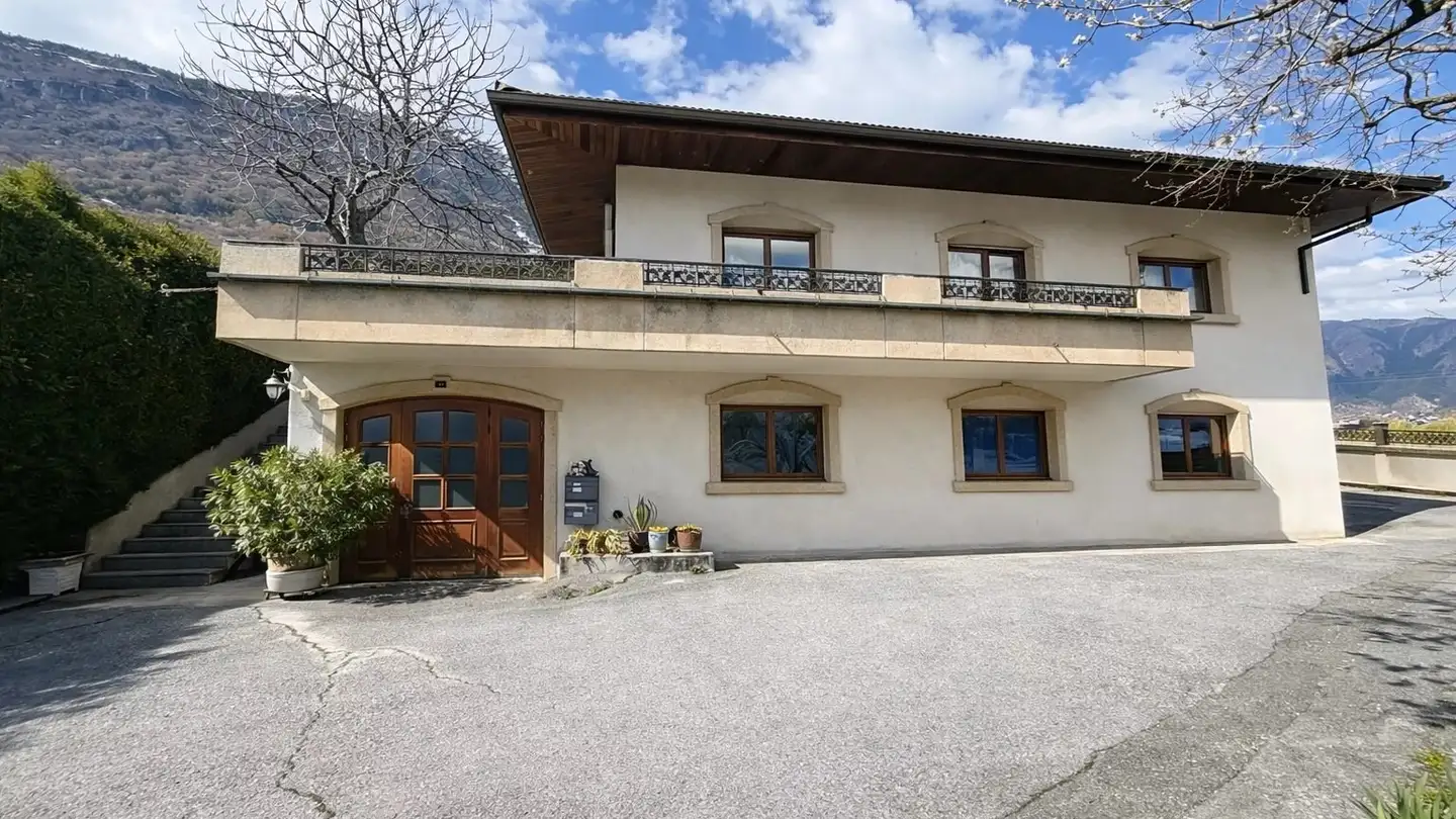 Single house for sale - 1926 Fully