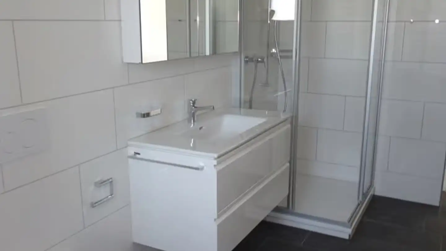 Appartement à louer - Untere Bahnhofstrasse 11, 8340 Hinwil - Photo 4