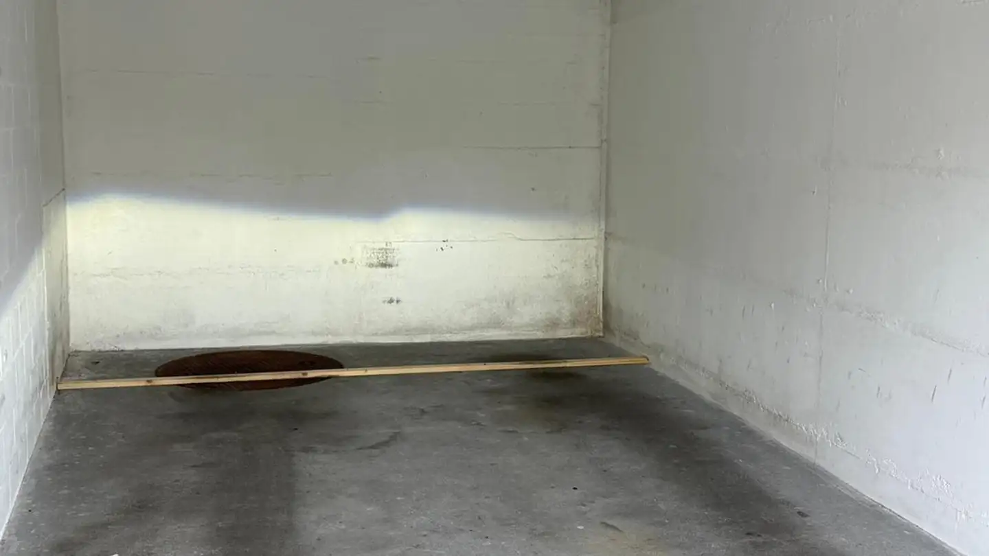 Outdoor parking space for rent - Bodenhofstrasse 12, 6005 Luzern