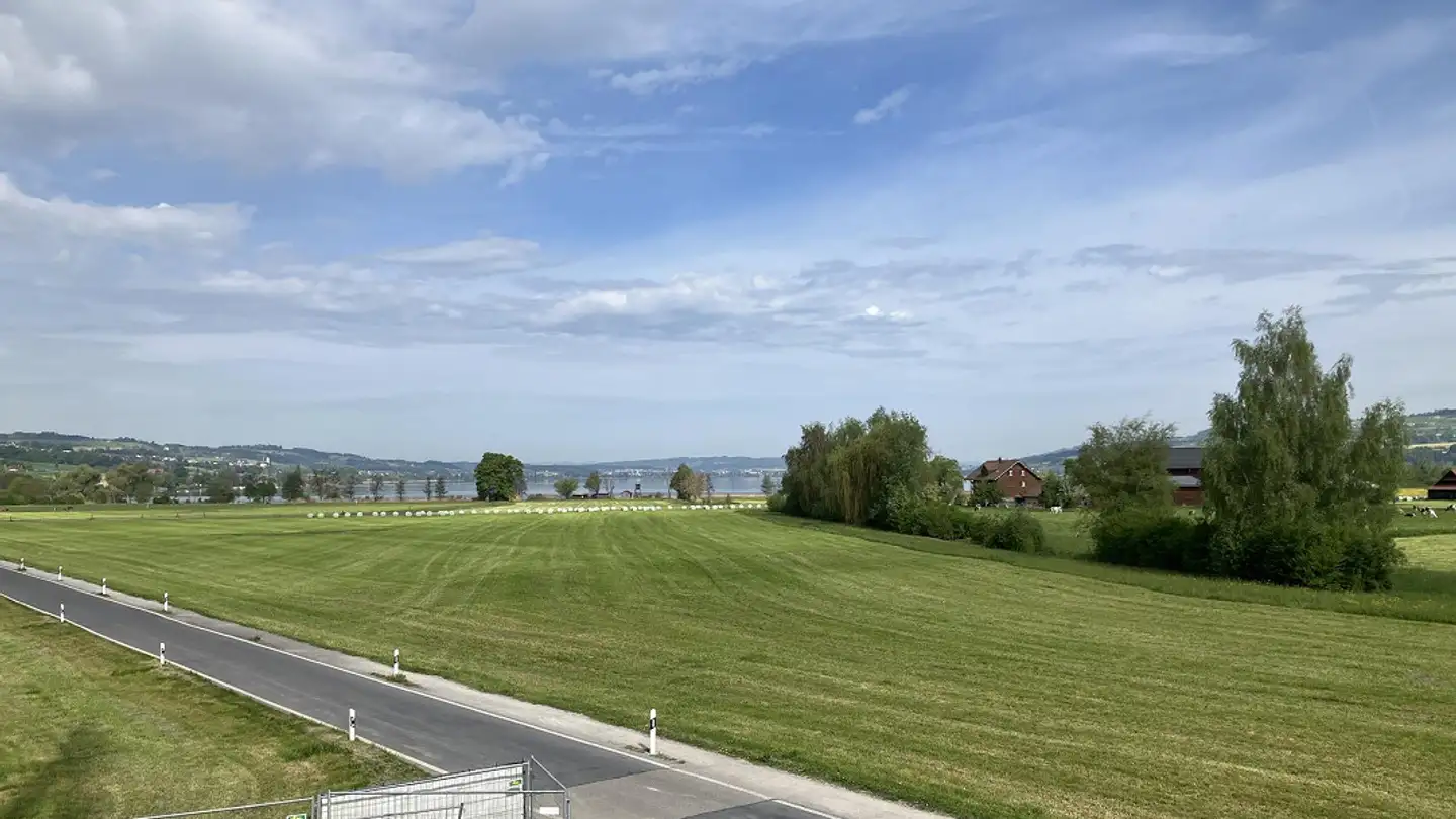 Medical practice for rent - Seestrasse 9, 6203 Sempach Station