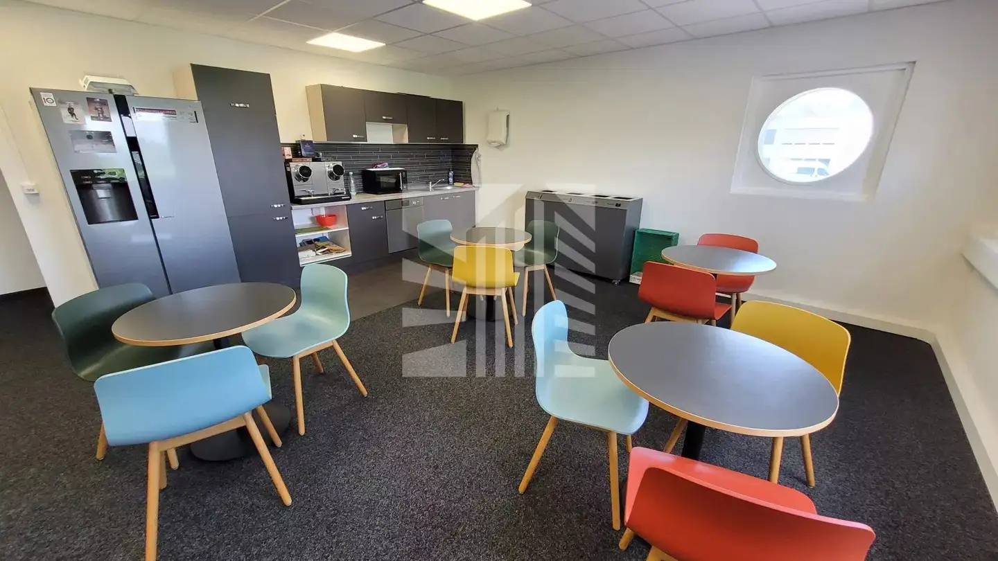 Mixed-use building for rent - 1700 Fribourg