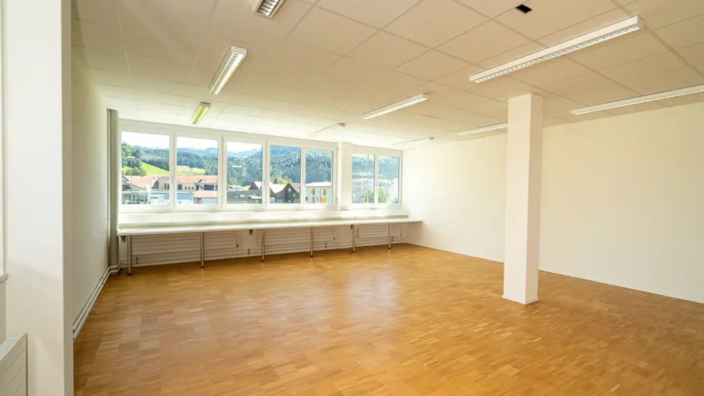 Bürofläche mieten - Kornhausstrasse 27, 8840 Einsiedeln
