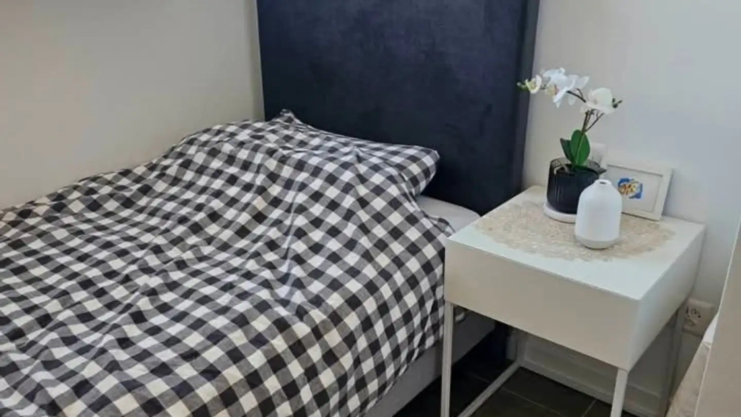 Single room for rent - 1196 Gland