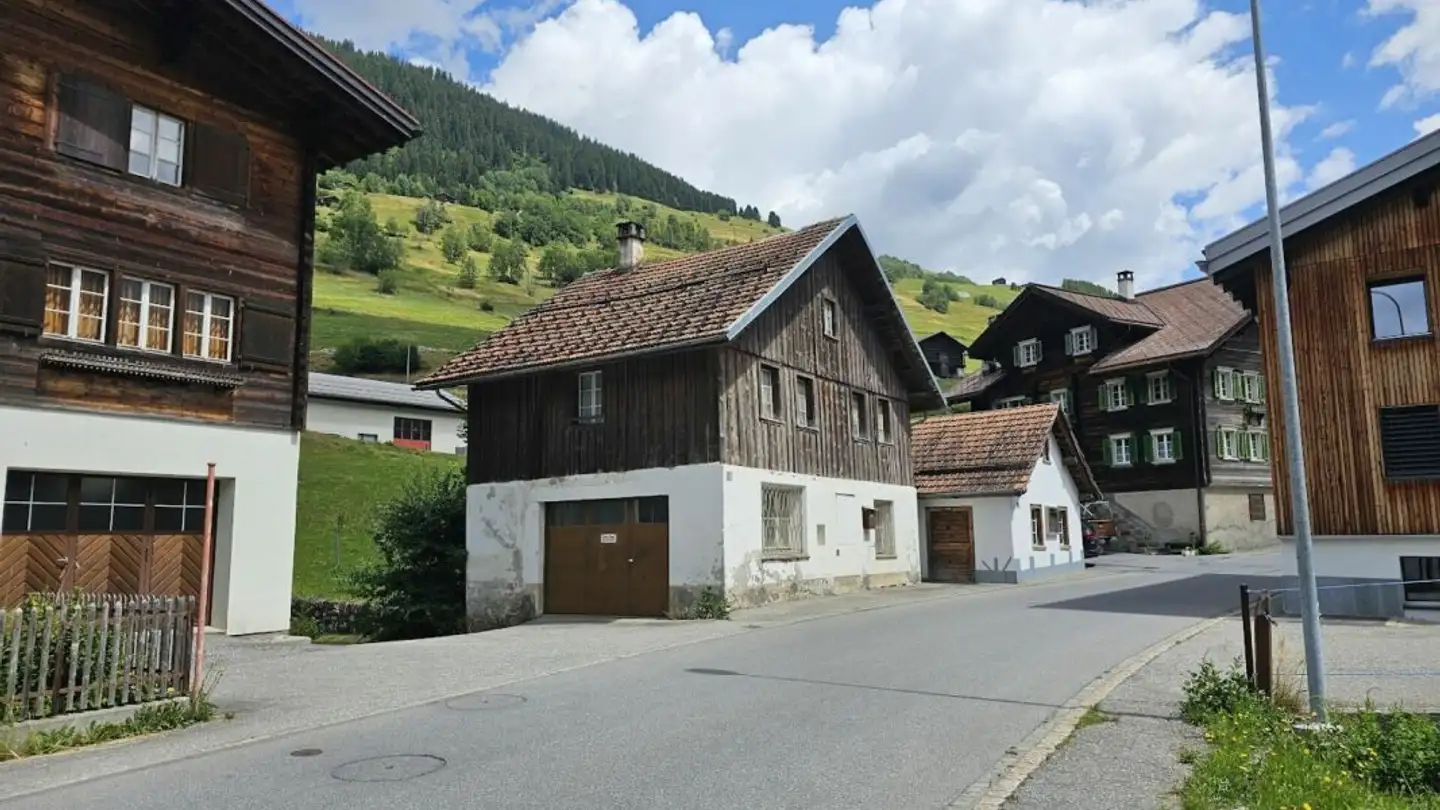 Single house for sale - Via Vitg, 7176 Cumpadials