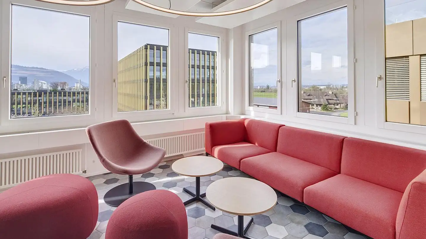 Bureau à louer - Neuhofstrasse 12, 6340 Baar