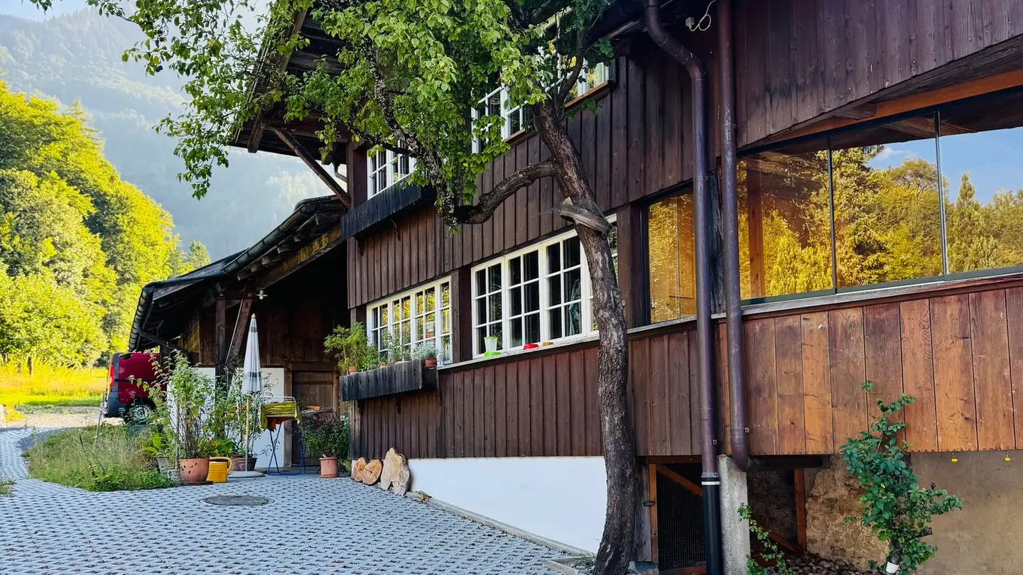 Edificio residenziale in vendita - 3858 Hofstetten b. Brienz - Photo 4