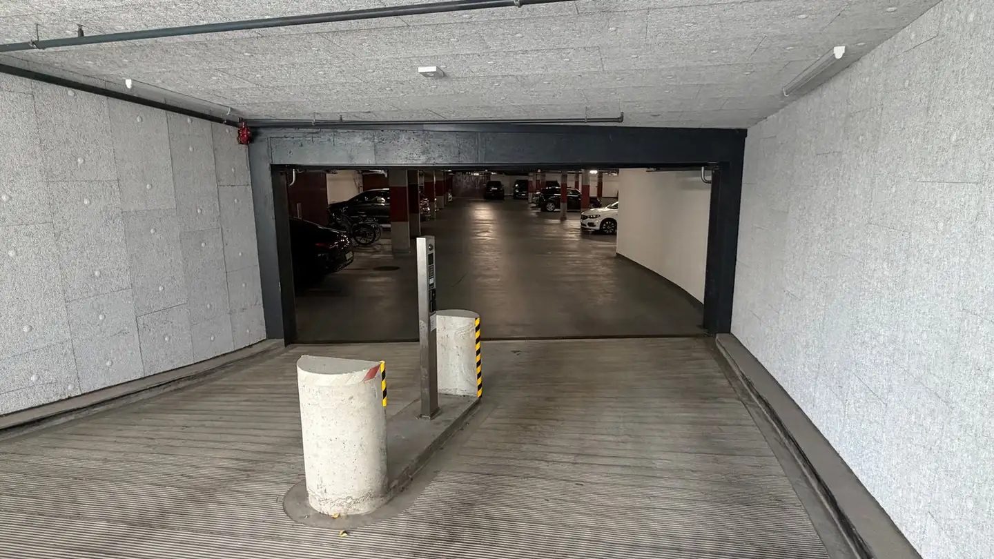 Underground parking space for rent - Moosstrasse 35, 8134 Adliswil - Photo 3