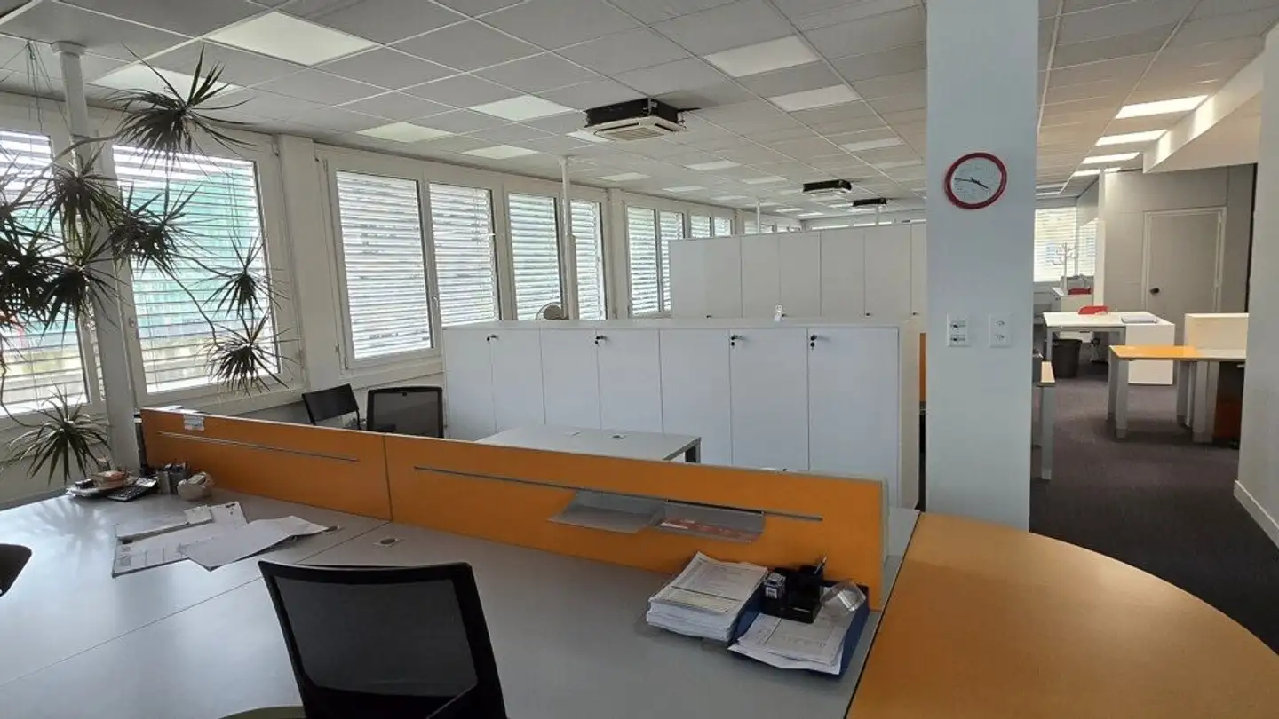 Bureau à louer - Via Generale Enrico Dufour 6, 6830 Chiasso - Photo 3