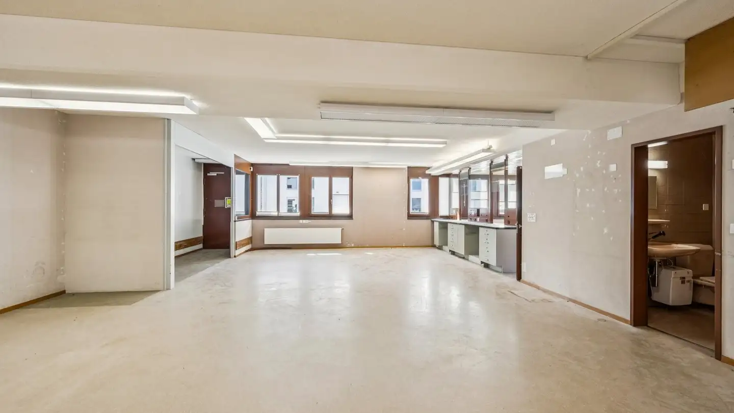 Commerciale in affitto - Rue De La Poste 16, 2952 Cornol - Foto 4
