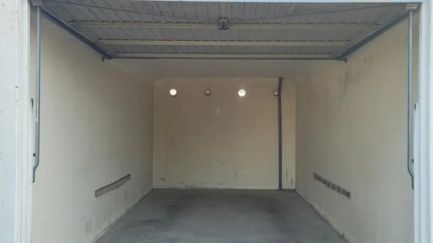 Single garage for rent - Rue Pierre Péquignat 7, 2942 Alle