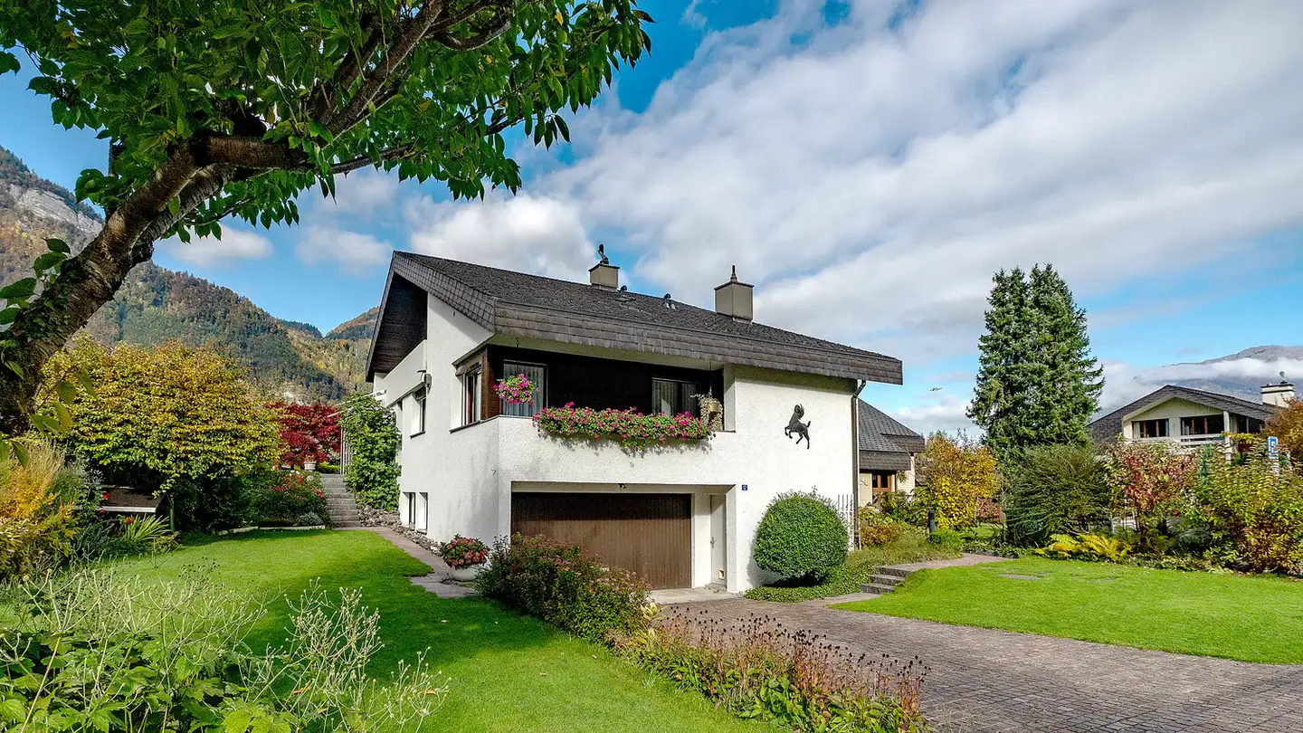 Casa singola in vendita - 8753 Mollis