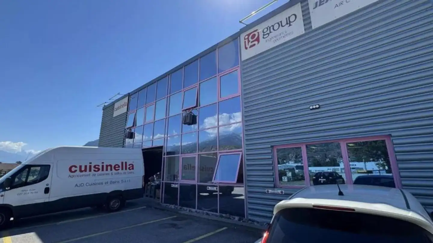 Commercial for sale - 1950 Sion