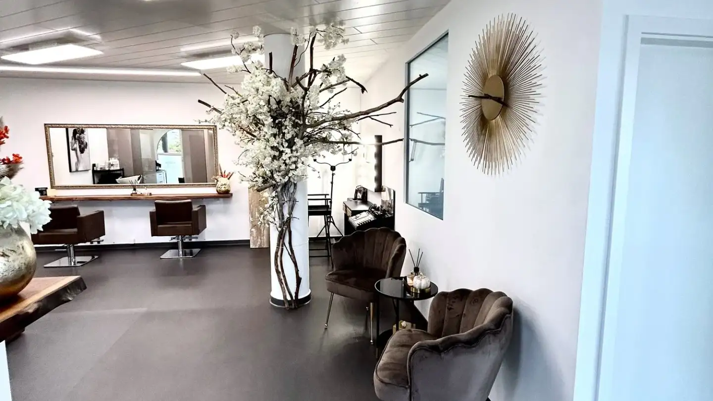 Commercial for rent - Im Lerchenfeld 2, 9535 Wilen b. Wil - Photo 4
