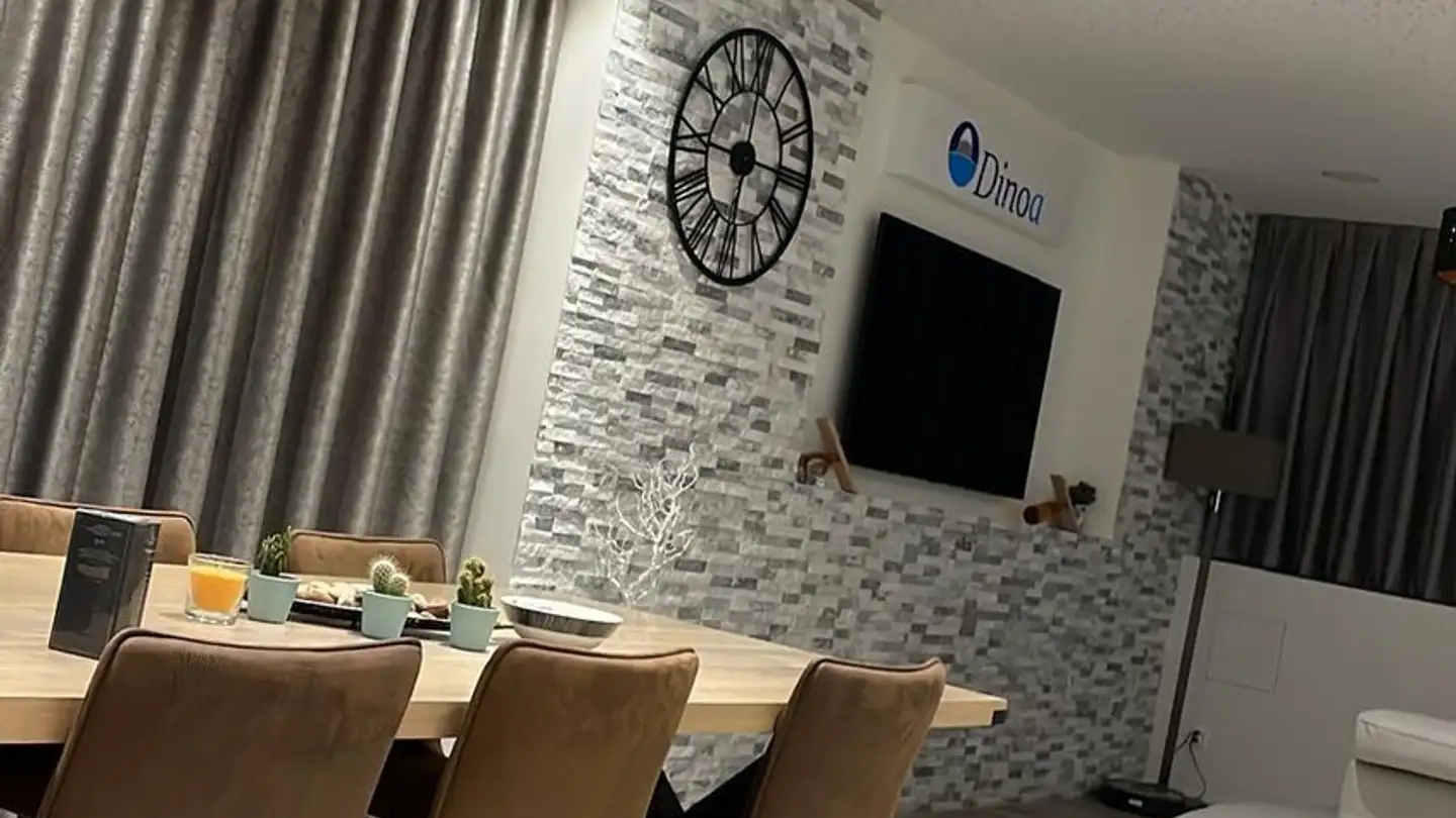 Commercial à louer - Unterrohrstrasse 3, 8952 Schlieren