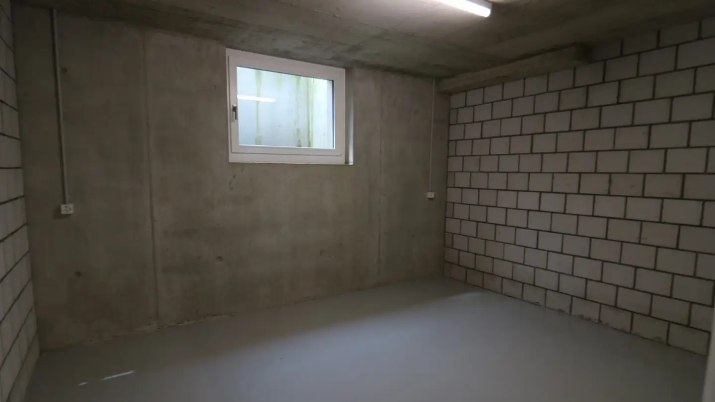 Hobby room for rent - Bantigerweg 14, 3122 Kehrsatz